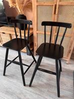 Te koop! 2 zwarte ikea kinderstoelen, Kinderen en Baby's, Kinderstoelen, Ophalen of Verzenden, Zo goed als nieuw, Meegroeistoel