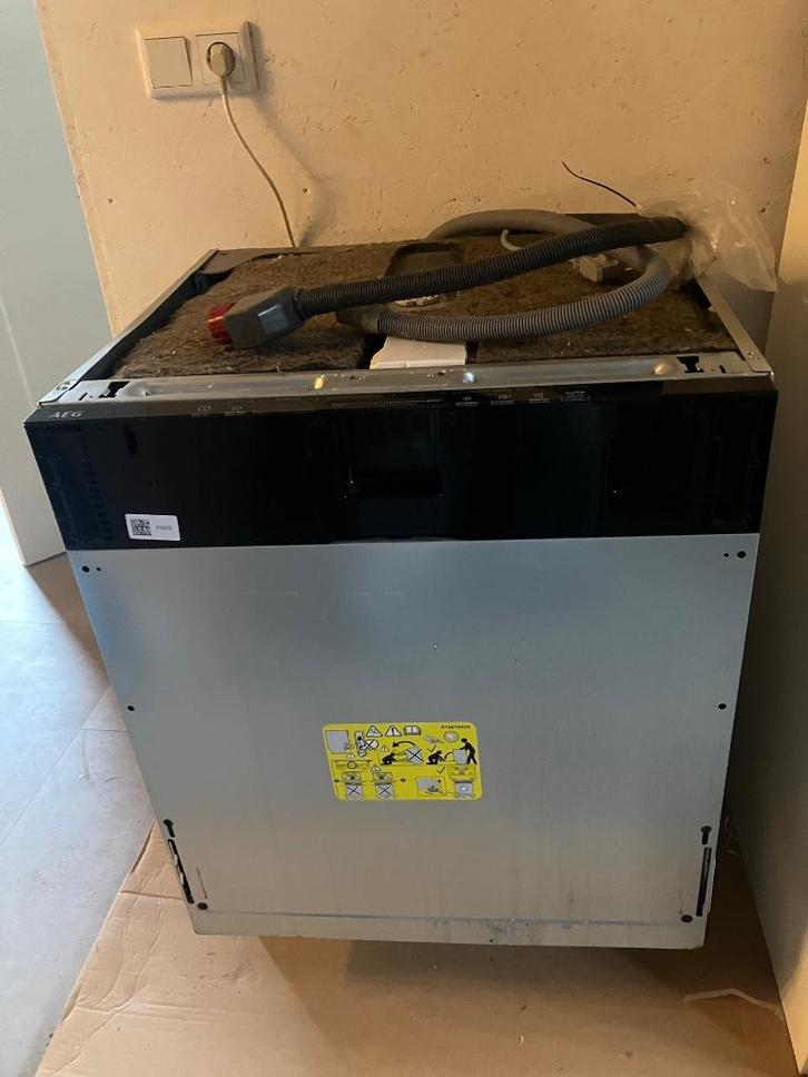 Vaatwasser AEG inbouw, Witgoed en Apparatuur, Vaatwasmachines, Gebruikt, Inbouw, Minder dan 85 cm, 45 tot 60 cm, Eco programma