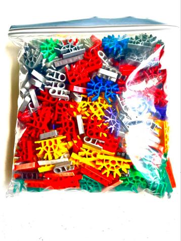 K’nex materialen (vele honderden) beschikbaar voor biedingen