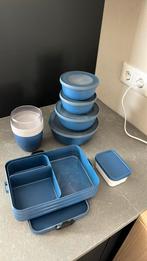Mepal broodtrommel met yoghurt berker en bakjes, Huis en Inrichting, Keuken | Tupperware, Ophalen of Verzenden, Zo goed als nieuw