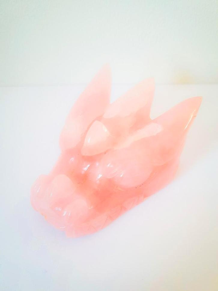Baby drakenschedel Rozenkwarts, Verzamelen, Mineralen en Fossielen, Mineraal, Ophalen of Verzenden