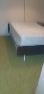 GRATIS  2 PERSOONS BED, Huis en Inrichting, Ophalen