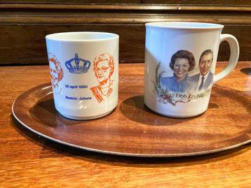 Twee mokken bekers Koninklijk Huis Juliana Beatrix Claus beschikbaar voor biedingen