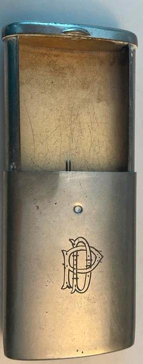 Vintage  zilver kleurig Luifersdoosje met Monogram beschikbaar voor biedingen