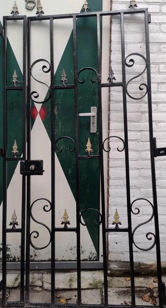 smeedijzeren hekwerk poort, Tuin en Terras, Tuinhekken en Hekwerk, Zo goed als nieuw, Sierhekwerk, IJzer, Met poort, Ophalen of Verzenden