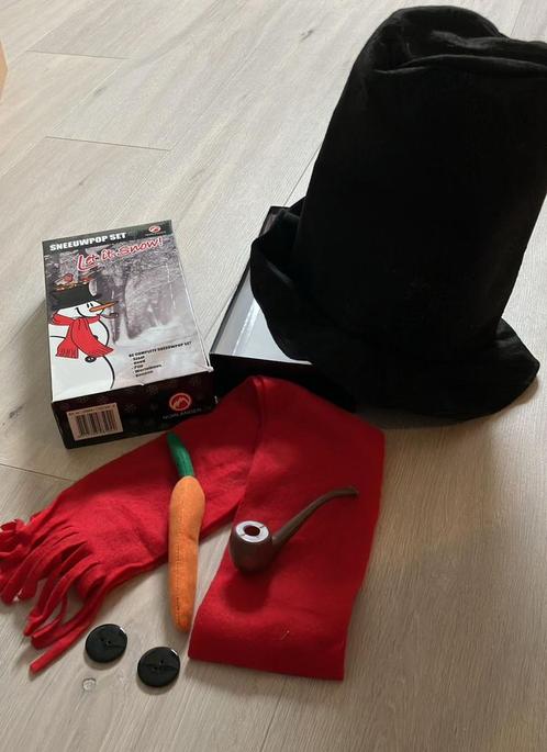 Sneeuwpopset let it snow, Kinderen en Baby's, Carnavalskleding en Verkleedspullen, Zo goed als nieuw, Jongen of Meisje, Ophalen of Verzenden