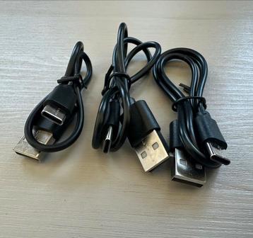 3 USB-C kabels beschikbaar voor biedingen