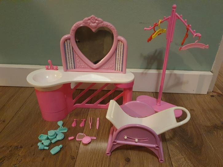 Barbie Styling Salon Van Mattel, Kinderen en Baby's, Speelgoed | Poppen, Gebruikt, Barbie, Ophalen
