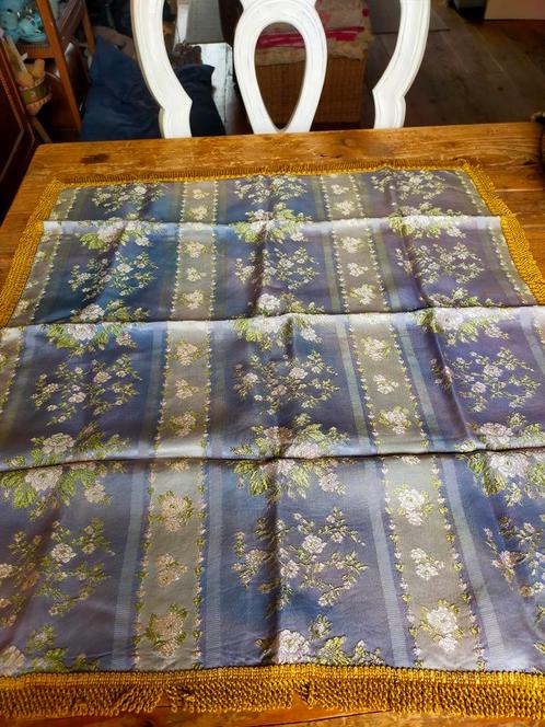 Glans stof met franjes, Antiek en Kunst, Antiek | Kleden en Textiel, Ophalen of Verzenden