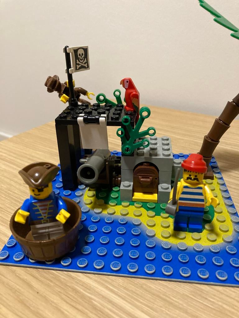 Lego 6260 Shipwreck Island, Ophalen of Verzenden, Gebruikt