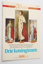 Drie koninginnen (1985), Verzamelen, Koninklijk Huis en Royalty, Nederland, Tijdschrift of Boek, Zo goed als nieuw, Verzenden