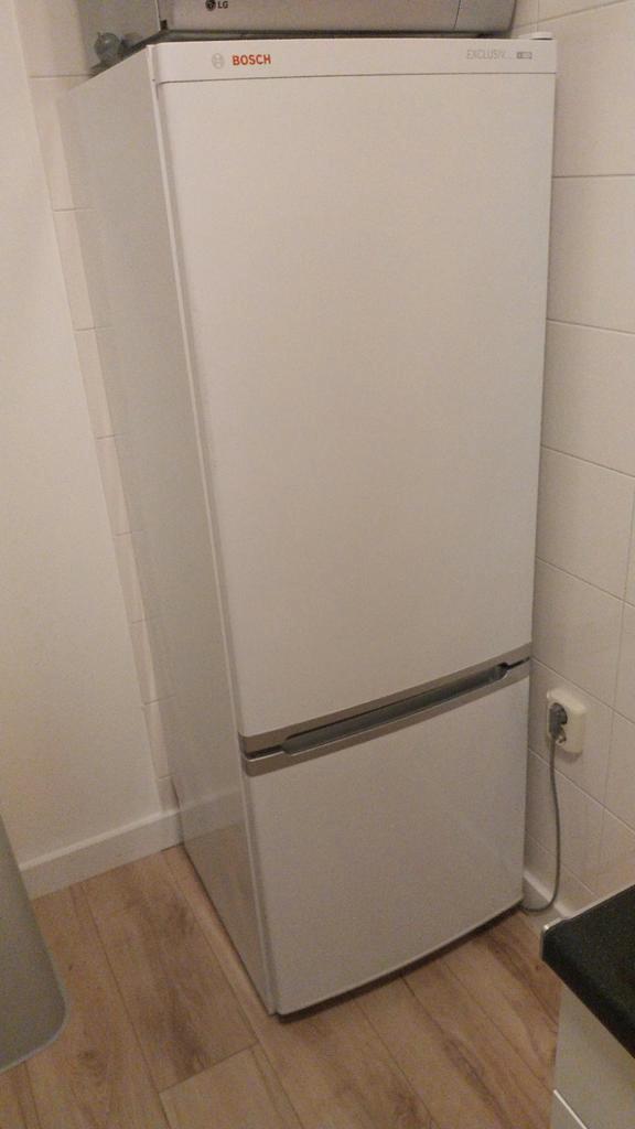 Bosch exclusiv Koelkast met Vriesvak, Witgoed en Apparatuur, Koelkasten en IJskasten, Zo goed als nieuw, Met vriesvak, 150 tot 200 liter