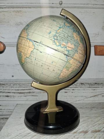 Vintage Globe - 21 cm hoog beschikbaar voor biedingen