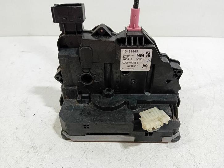 Slot mechaniek portier elektrisch centrale vergrendeling rec, Auto-onderdelen, Carrosserie en Plaatwerk, Opel, Gebruikt, Herkomst onderdeel bekend