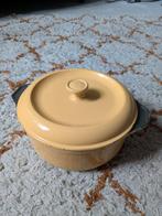Stoofpan 24 cm gietijzer geel, Ophalen, Gebruikt, Koekenpan of Braadpan, Gietijzer