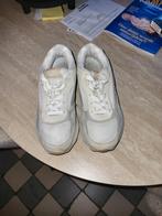 Mooie Hi-tec sneakers mt 39, Kleding | Dames, Schoenen, Beige, Ophalen of Verzenden, Sneakers of Gympen, Hi-tec