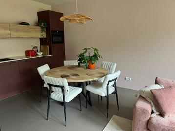 Maatwerk eiken tafels: uniek, duurzaam & handgemaakt beschikbaar voor biedingen