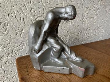 Art Deco Keramiek Boeksteun Antheunis Socialistisch Realisme beschikbaar voor biedingen