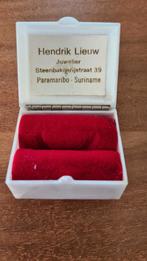 Parelmoer ringdoosje uit Paramaribo, Suriname, Antiek en Kunst, Ophalen of Verzenden