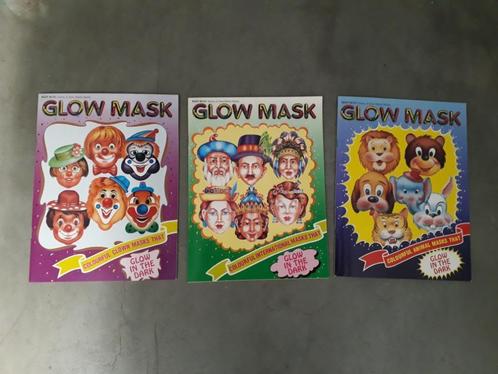 Glow Mask boek met 6 glow-in-the-dark maskers - nieuw, Hobby en Vrije tijd, Feestartikelen, Nieuw, Ophalen of Verzenden