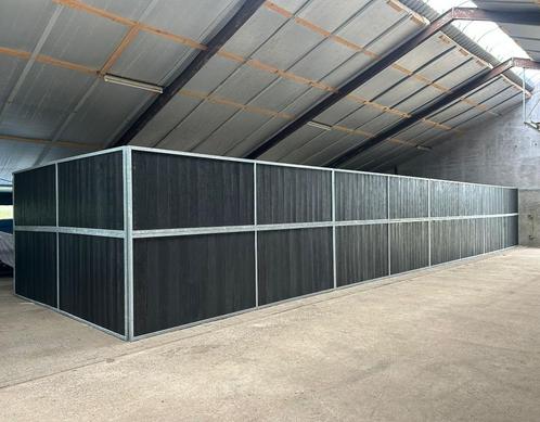 Tussenwand gesloten | Basis | Nieuw | Op voorraad | 08, Dieren en Toebehoren, Stalling en Weidegang, Opfok, Stalling, Weidegang