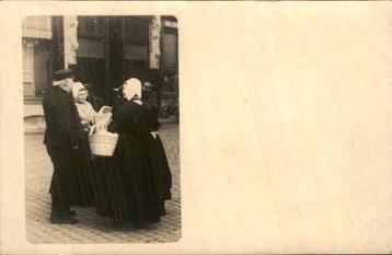 Fotokaart - Onbekend - Markt - Klederdracht Nederland beschikbaar voor biedingen