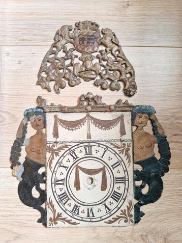Wijzerplaat voor een Friese stoelklok. beschikbaar voor biedingen