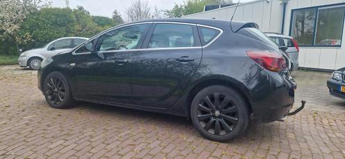 VERKOCHT! Opel Astra 1.4 Turbo 140 pk 5-D 2010 Zwart CLIMA, Auto's, Opel, Bedrijf, Astra, Airbags, Airconditioning, Alarm, Boordcomputer