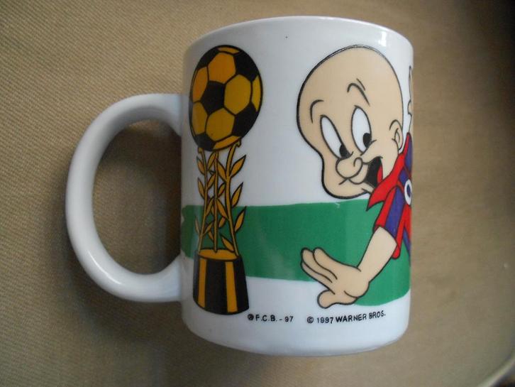 3 bekers F.C.B sport Elmer Fudd en Daffy Duck Sylvester 1997, Verzamelen, Stripfiguren, Gebruikt, Gebruiksvoorwerp, Looney Tunes