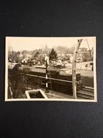 Foto locomotief NS-serie 1200 te Hilversum (±1970), Ophalen of Verzenden, Gebruikt, Trein