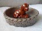 Wade red setter puppy in mand., Verzamelen, Beelden en Beeldjes, Ophalen of Verzenden, Zo goed als nieuw, Dier
