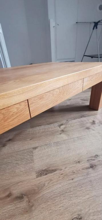 Eiken houten salon tafel  beschikbaar voor biedingen