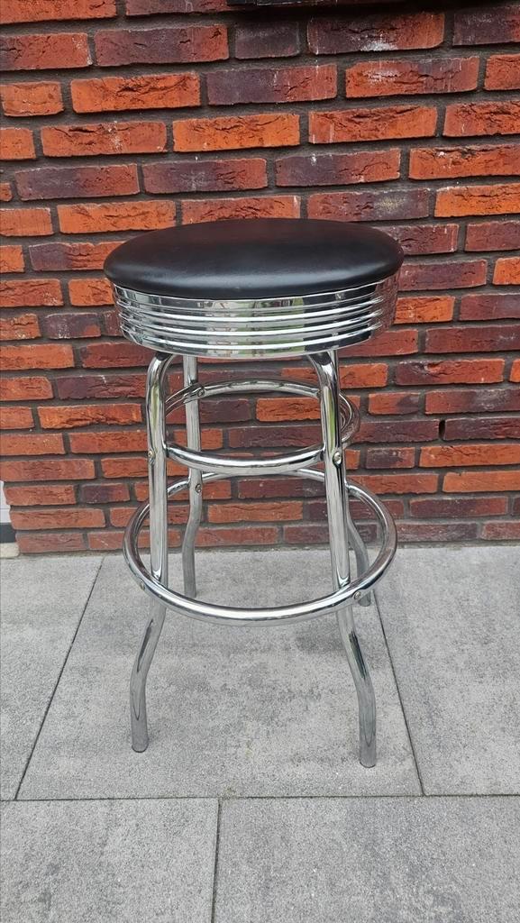 Retro barkruk chrome, Huis en Inrichting, Barkrukken, Gebruikt, 60 tot 90 cm, Kunststof, Metaal, 1 kruk, Met voetsteun, Draaibaar