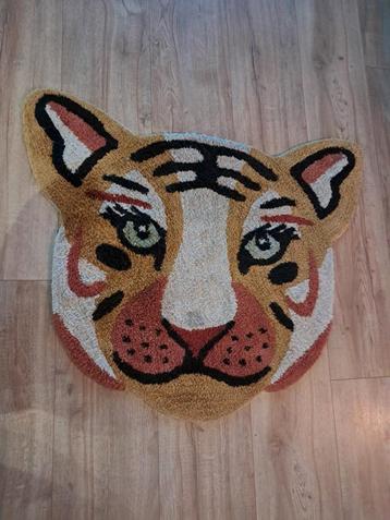 vloerkleed dierenkop beschikbaar voor biedingen