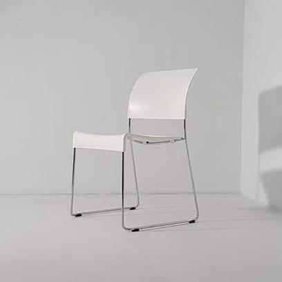 Originele witte VITRA stoelen, voor eetkamer of kantoor, Antiek en Kunst, Antiek | Meubels | Stoelen en Banken, Ophalen