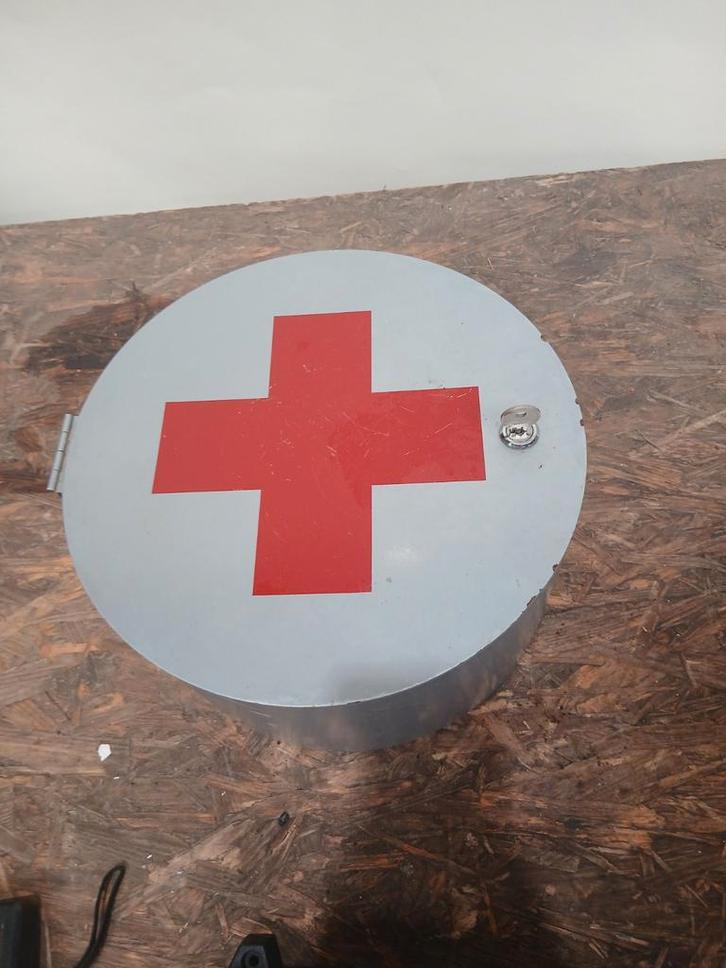 Medicijnkast - Diameter 30cm, Huis en Inrichting, Kasten | Lockerkasten, Ophalen of Verzenden