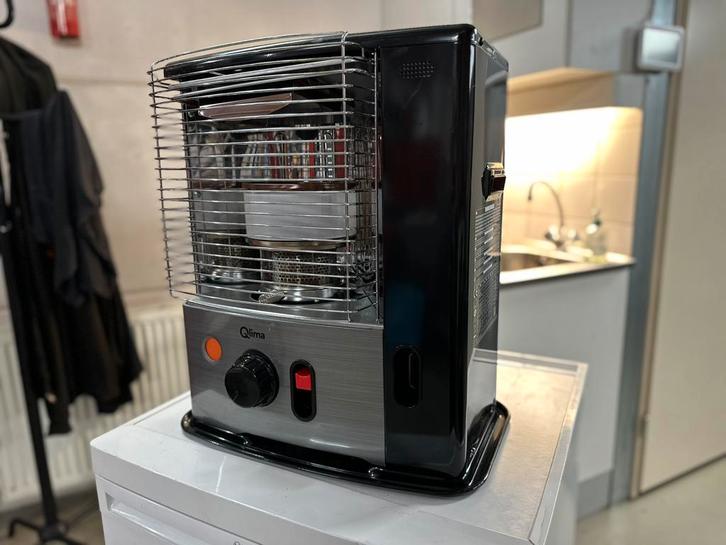 Zeer nette Qlima R8128S C-2 kachel, Huis en Inrichting, Kachels, Zo goed als nieuw, Vrijstaand, Petroleumkachel, Overige brandstoffen