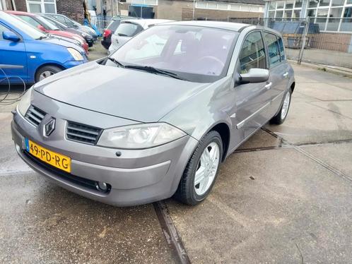 Renault Mégane 2.0-16V Privilège Luxe, Auto's, Renault, Bedrijf, Te koop, Mégane, ABS, Airbags, Boordcomputer, Cruise Control