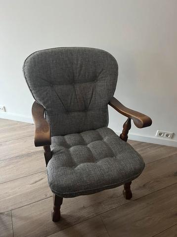 Vintage stoel met afneembare kussen