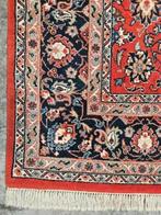 Handgeknoopt Perzisch wol tapijt Ghoum floral red 255x310cm, Huis en Inrichting, Stoffering | Tapijten en Kleden, 200 cm of meer