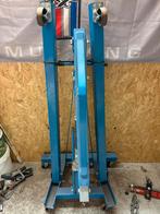 Motortakel 2 ton / motorkraan 2000 kg te huur, Ophalen, Zo goed als nieuw