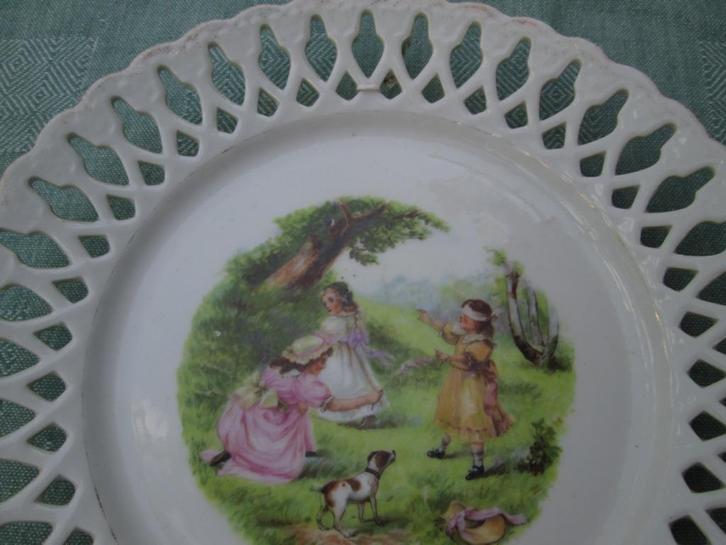 Ajour Wandbord Romantisch Plaatje Spelende Kinderen 20, Antiek en Kunst, Antiek | Wandborden en Tegels, Ophalen of Verzenden