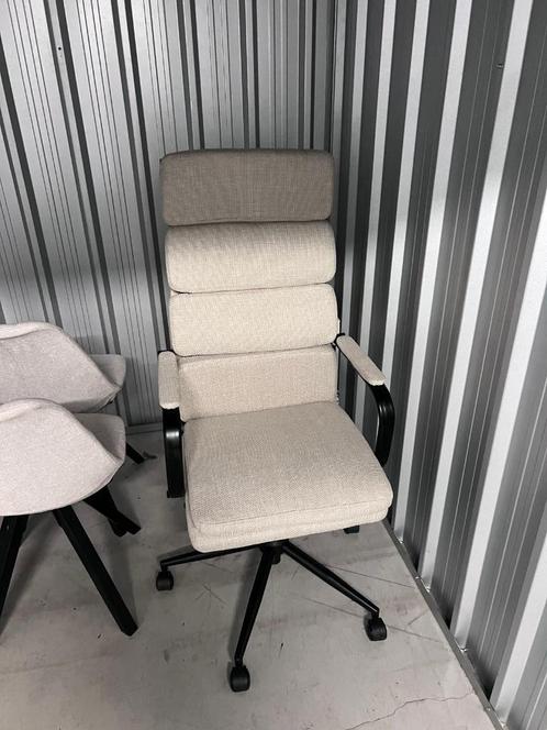 Kantoor meubels (bureau, (vergader)tafel, (bureau) stoel(en), Huis en Inrichting, Bureaus, Zo goed als nieuw, Bureau, Ophalen