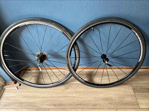 Shimano R500 Wielset, Fietsen en Brommers, Fietsonderdelen, Zo goed als nieuw, Racefiets, Wiel, Ophalen of Verzenden