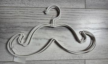 Set van nieuwe Metalen Kinder Kledinghangers, - Snorvorm beschikbaar voor biedingen
