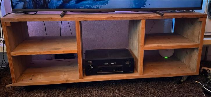 Steigerhouten TV Meubel met Wieltjes, Huis en Inrichting, Kasten | Televisiemeubels, Gebruikt, Ophalen