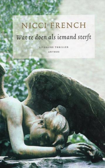 Wat Te Doen Als Iemand Sterft - Nicci French BOEK beschikbaar voor biedingen