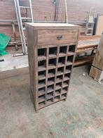 Robuuste houten wijnkast met lade, Ophalen, Gebruikt, 25 flessen of meer, 75 cm of meer