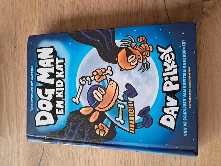 Dav Pilkey - Dog Man en Kid Kat, Boeken, Kinderboeken | Jeugd | onder 10 jaar, Zo goed als nieuw, Fictie algemeen, Ophalen of Verzenden
