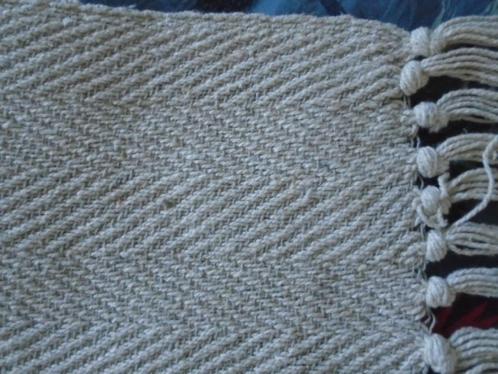 beige katoenen-linnen visgraat gebreide plaid, deken 120x190, Huis en Inrichting, Woonaccessoires | Plaids en Woondekens, Zo goed als nieuw
